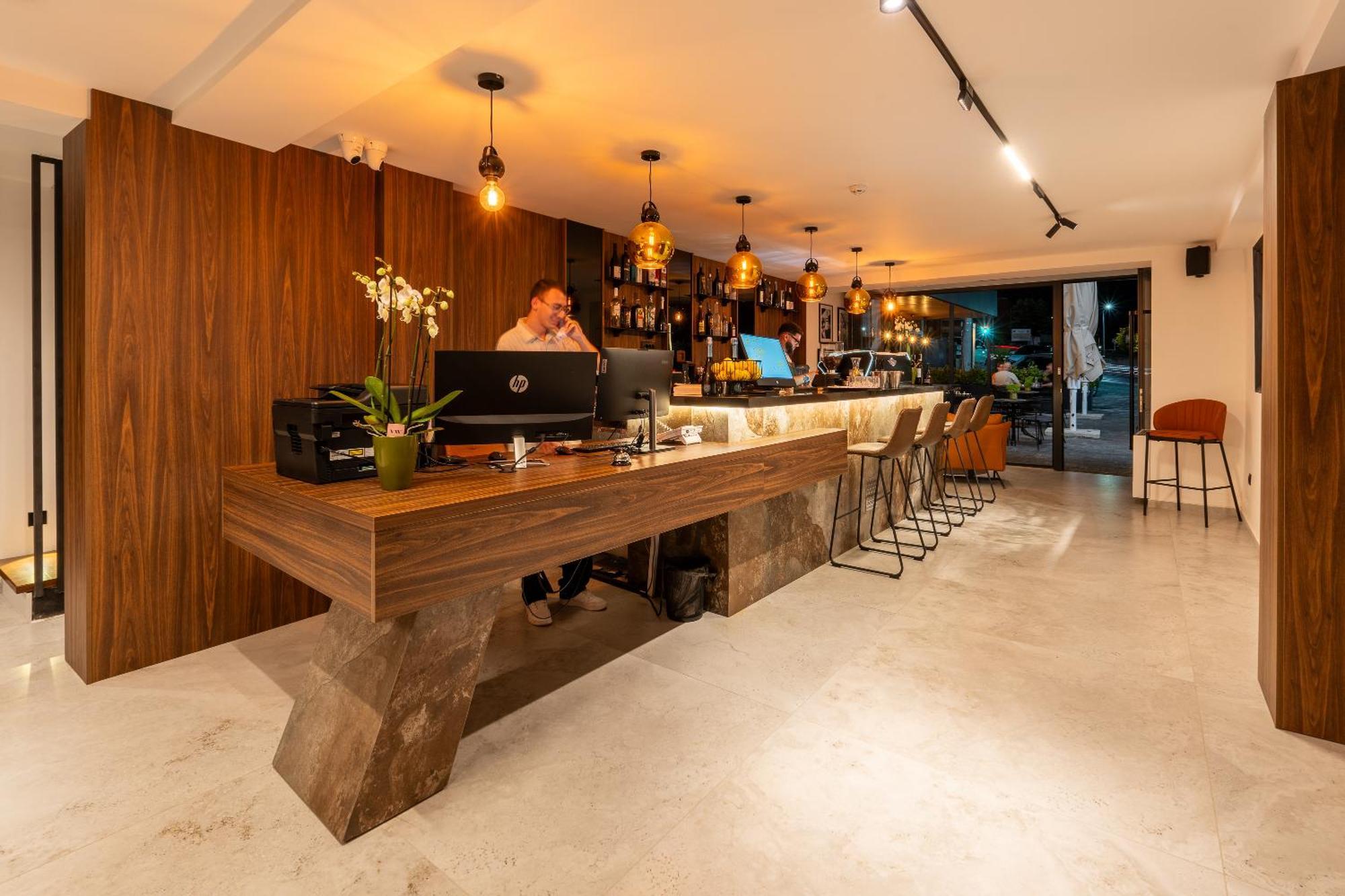 Ruby Hotel Prishtina Приштина Экстерьер фото