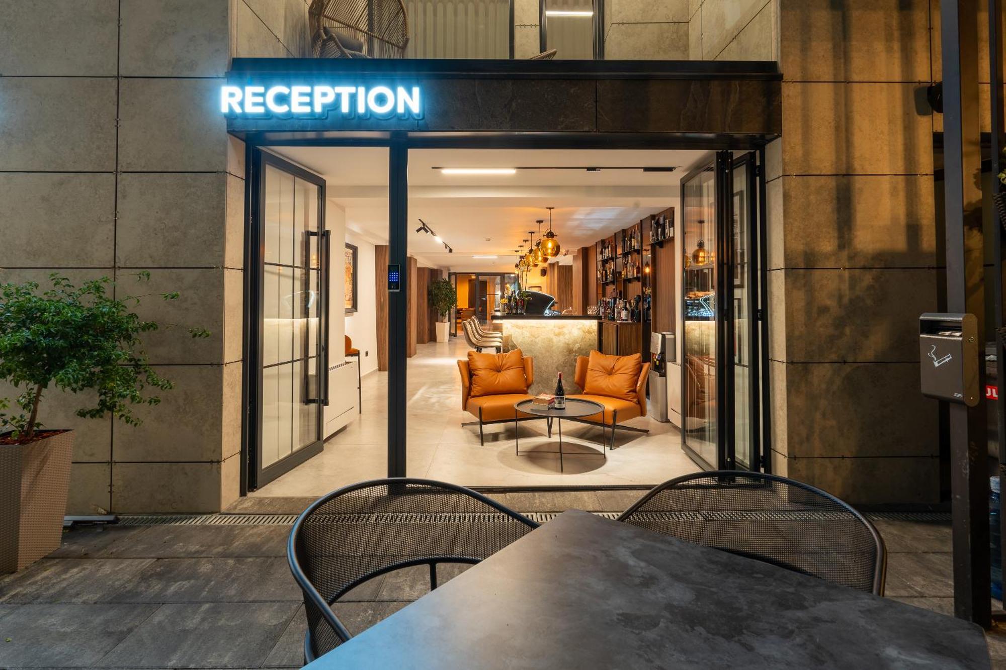 Ruby Hotel Prishtina Приштина Экстерьер фото