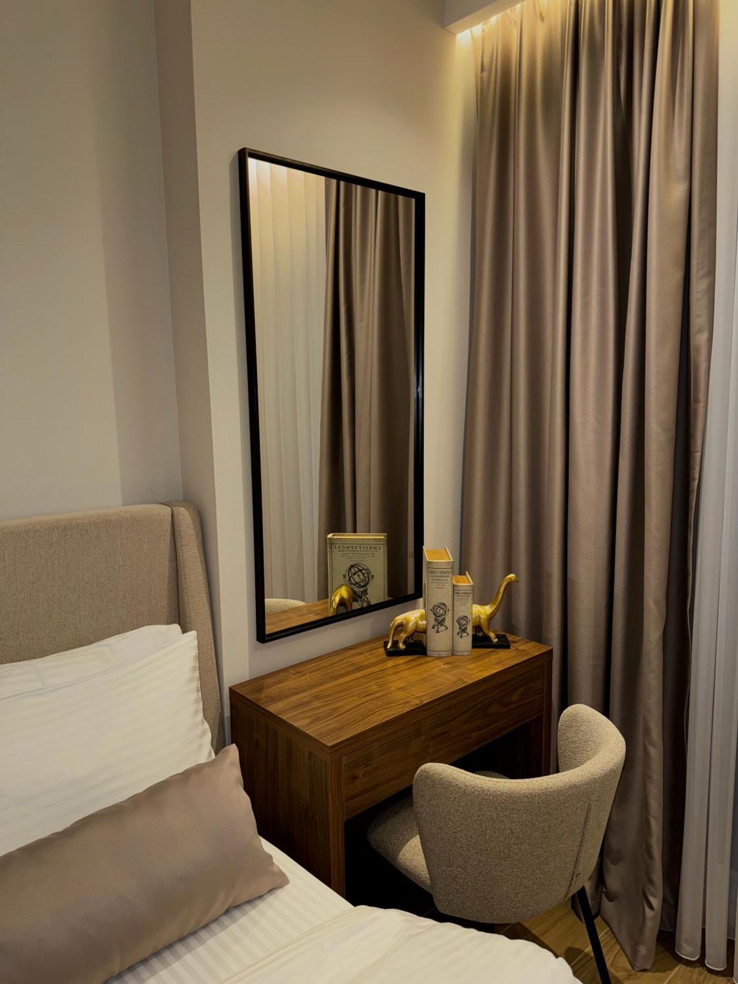 Ruby Hotel Prishtina Приштина Экстерьер фото